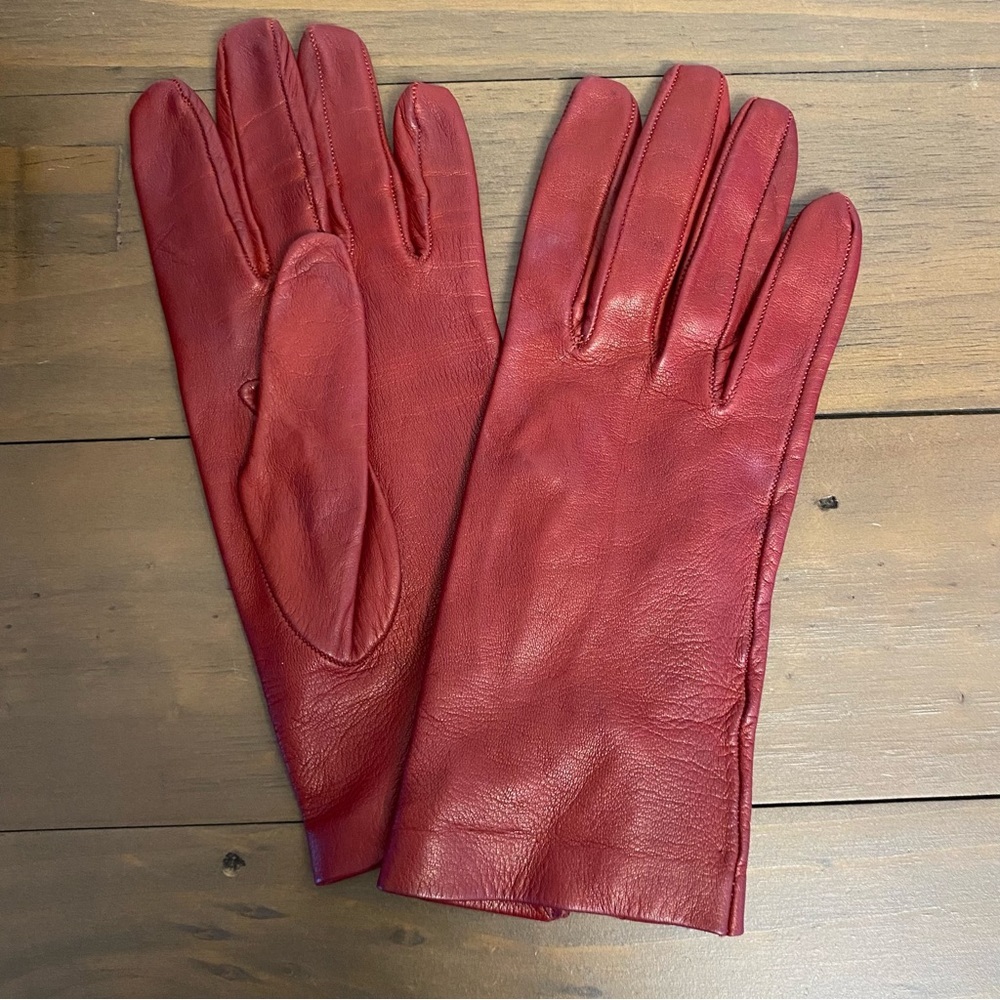 Vintage Super Soft Leather Red Gloves Slit Wrist Designer Classic Timeless